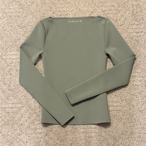 Abercrombie & Fitch Top